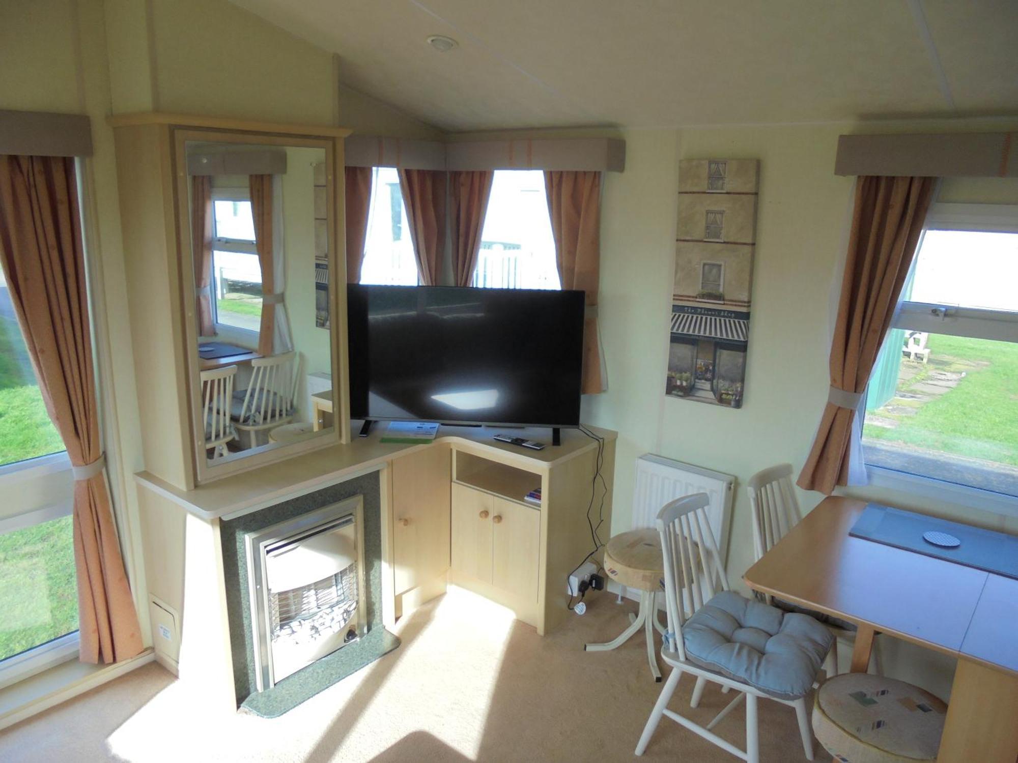 Sealands Everglade Ii:- 6 Berth, Heated Access To The Holiday home Ingoldmells